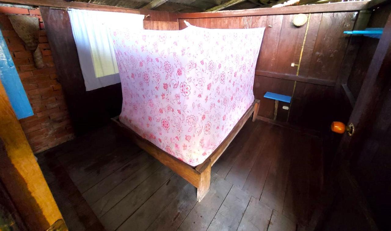 Posada El Esfuerzo Nuqui Ngoại thất bức ảnh