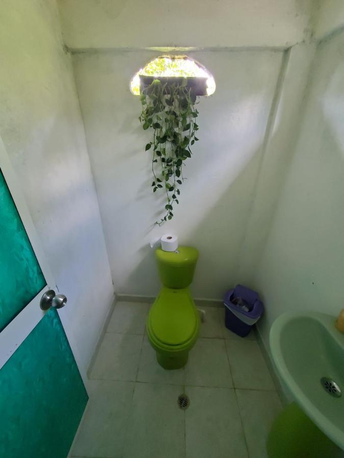 Posada El Esfuerzo Nuqui Ngoại thất bức ảnh