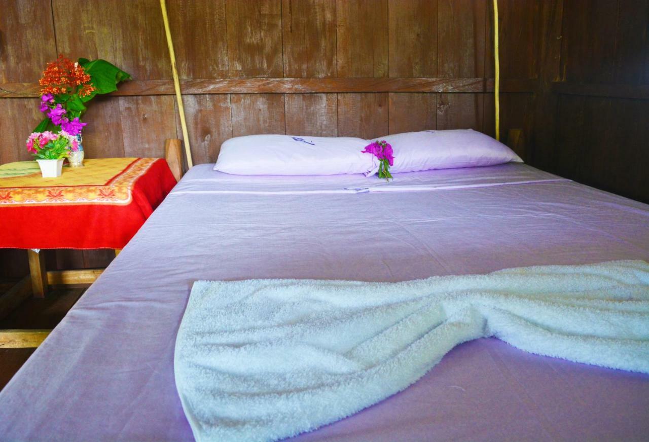 Posada El Esfuerzo Nuqui Ngoại thất bức ảnh